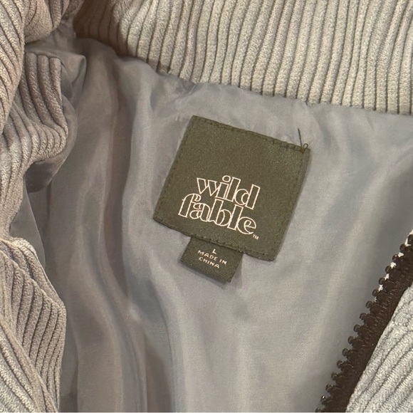 Wild Fable Corduroy Puffer Cropped Bomber Jacket with Zipper and Pockets Size L - Picture 6 of 14